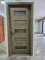 Ușă de interior celulară, furnir natural lemn stejar. Model 02. Culoare: baiț gri