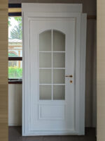 Ușă de interior celulară, furnir natural lemn stejar. Model 23 / Culoare alb.